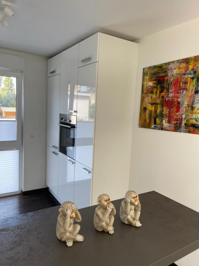 Gemütliche Villa am Waldrand in Taunusstein Exterior foto