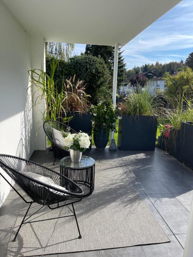 Gemütliche Villa am Waldrand in Taunusstein Exterior foto